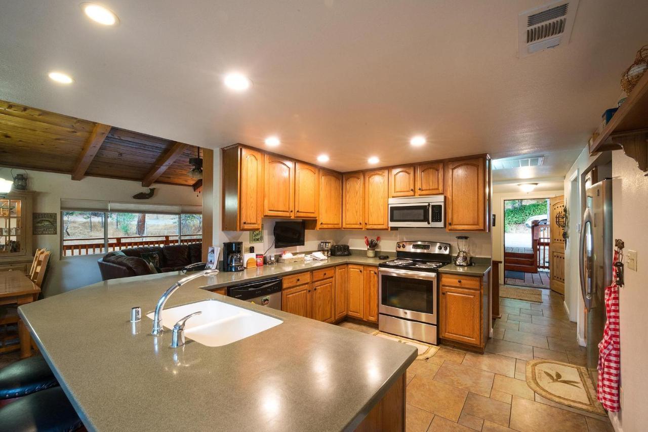 Sierra Springs Villa Oakhurst Eksteriør bilde