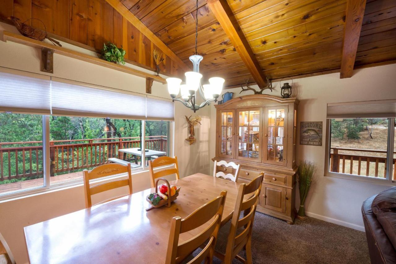 Sierra Springs Villa Oakhurst Eksteriør bilde