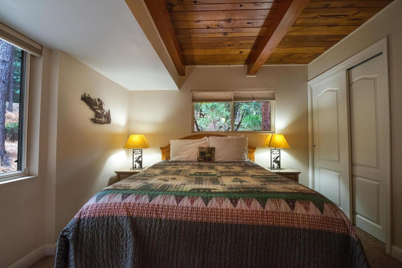 Sierra Springs Villa Oakhurst Eksteriør bilde