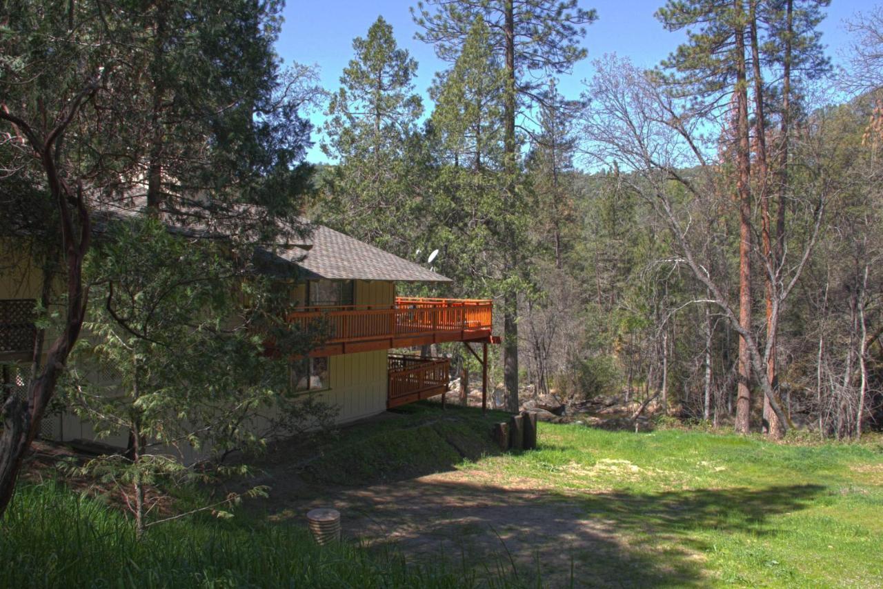 Sierra Springs Villa Oakhurst Eksteriør bilde